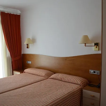 Santa Anna Hotel 3*