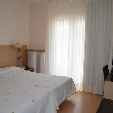 Hotel Santa Anna 3*