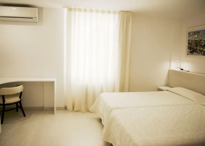 Santa Anna Szálloda